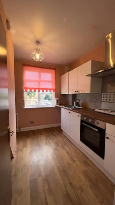 Palaz 6 - 2 Bedroom Flat 埃德蒙顿 外观 照片